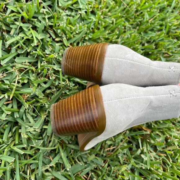 - RAG & BONE Razor Light Grey suede leather Chelsea boot size 37 - Picture 5 of 14